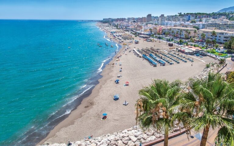 Beach-of-La-Carihuela-in-Torremolinos-Malaga